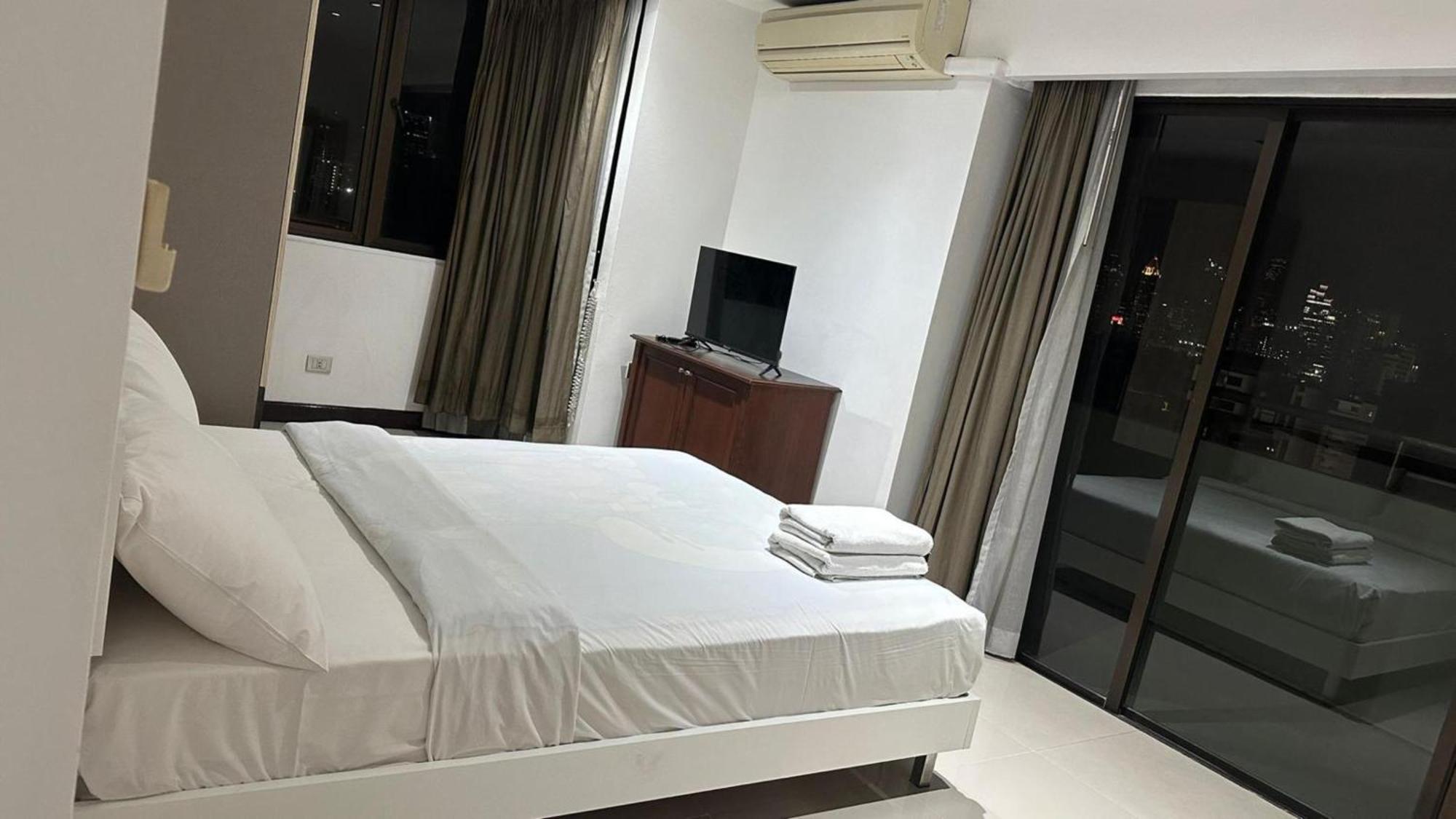 Omni Tower Sukhumvit Soi 4 Direct Apartment กรุงเทพมหานคร ภายนอก รูปภาพ