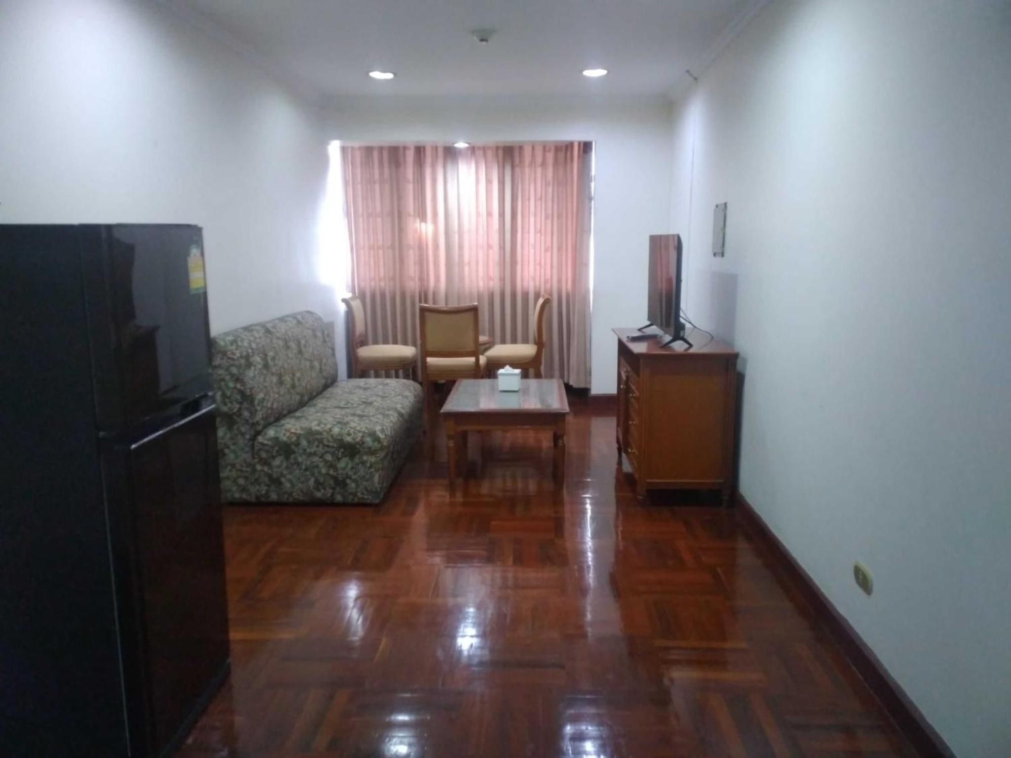 Omni Tower Sukhumvit Soi 4 Direct Apartment กรุงเทพมหานคร ภายนอก รูปภาพ