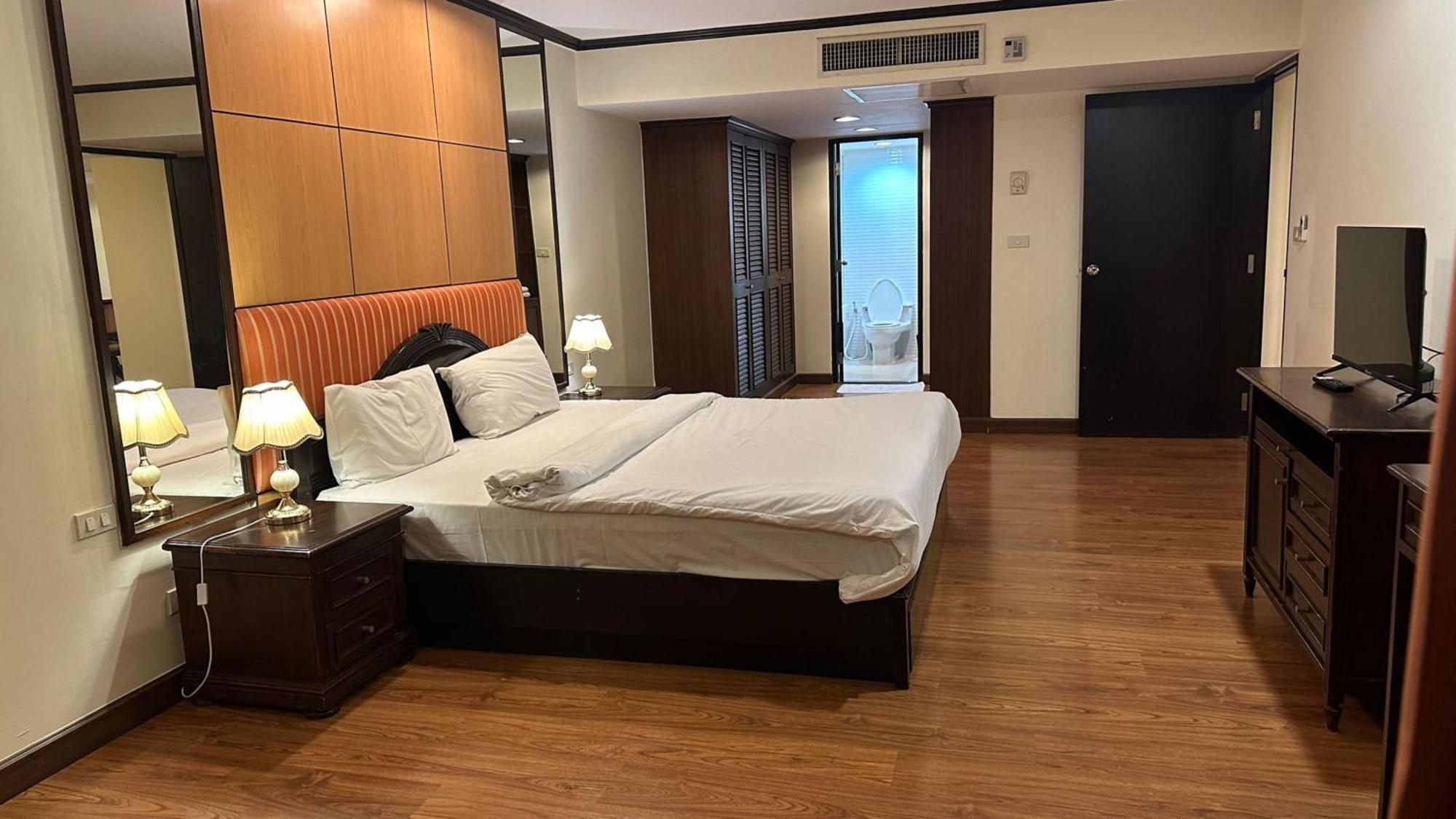 Omni Tower Sukhumvit Soi 4 Direct Apartment กรุงเทพมหานคร ภายนอก รูปภาพ