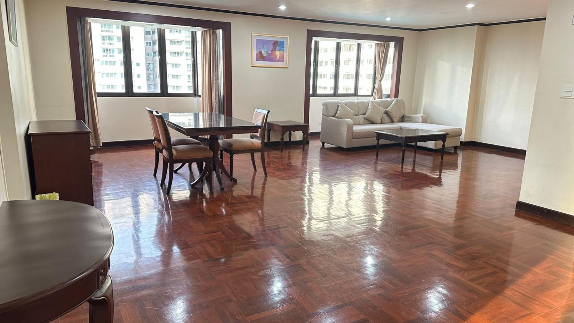 Omni Tower Sukhumvit Soi 4 Direct Apartment กรุงเทพมหานคร ภายนอก รูปภาพ
