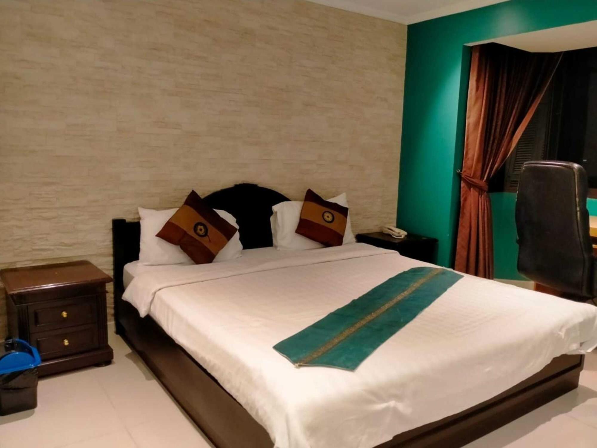 Omni Tower Sukhumvit Soi 4 Direct Apartment กรุงเทพมหานคร ภายนอก รูปภาพ