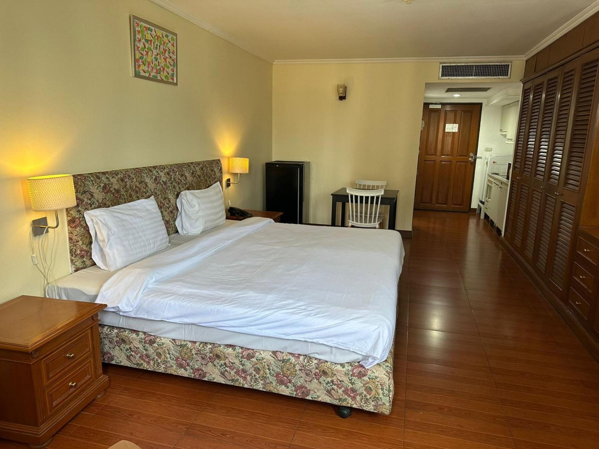 Omni Tower Sukhumvit Soi 4 Direct Apartment กรุงเทพมหานคร ภายนอก รูปภาพ