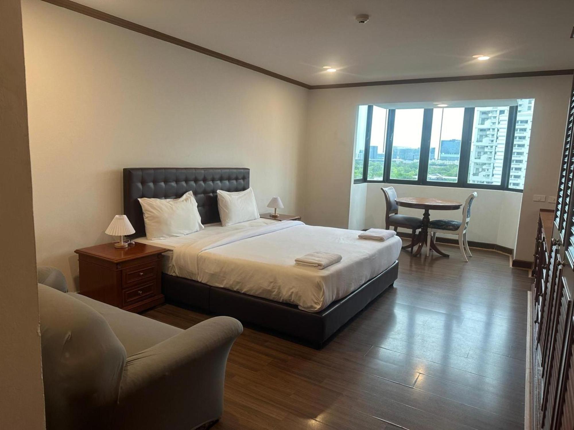 Omni Tower Sukhumvit Soi 4 Direct Apartment กรุงเทพมหานคร ภายนอก รูปภาพ
