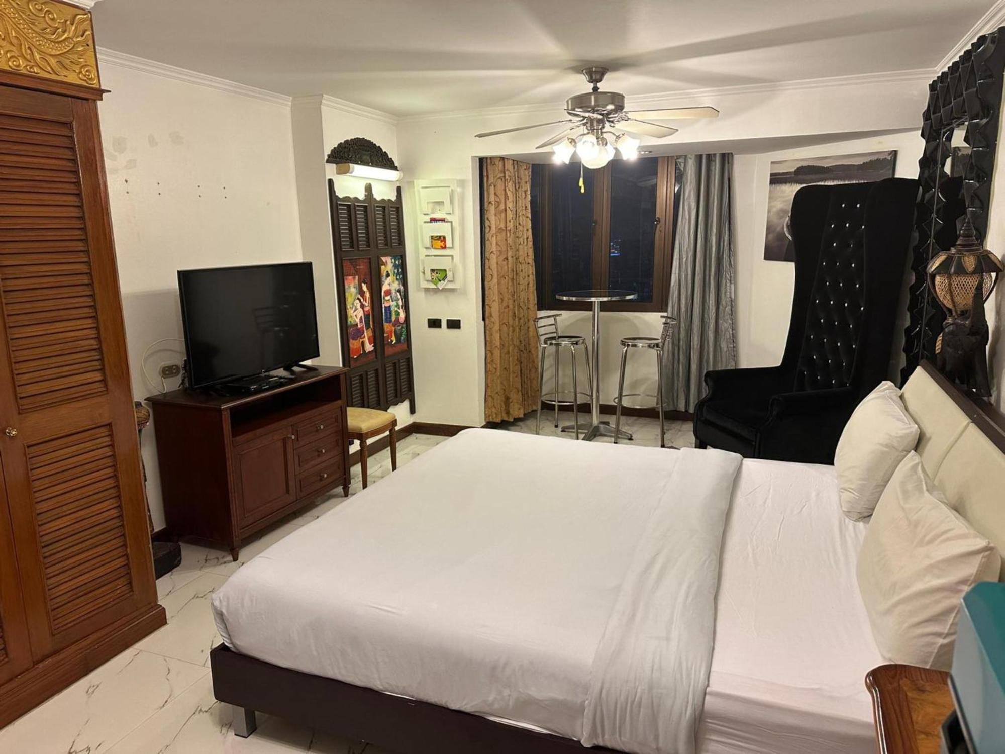 Omni Tower Sukhumvit Soi 4 Direct Apartment กรุงเทพมหานคร ภายนอก รูปภาพ