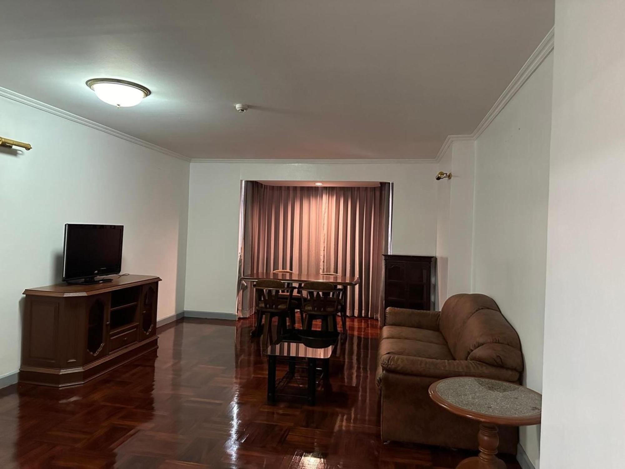 Omni Tower Sukhumvit Soi 4 Direct Apartment กรุงเทพมหานคร ภายนอก รูปภาพ