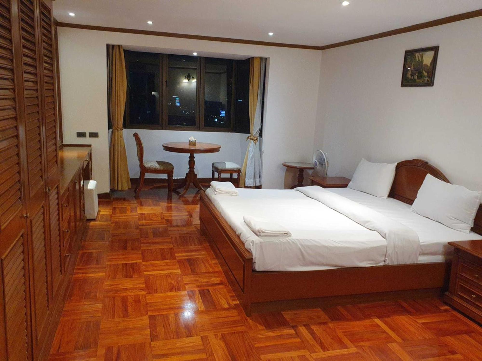 Omni Tower Sukhumvit Soi 4 Direct Apartment กรุงเทพมหานคร ภายนอก รูปภาพ